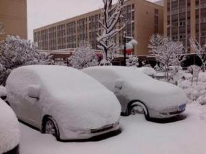 “雷打雪”驚醒武漢夢中人 冷暖空氣對流強烈所致