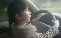 5歲女孩開車上路？孩子出行安全提醒